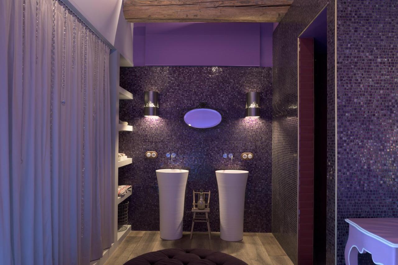 Village Castigno - Wine & 5*