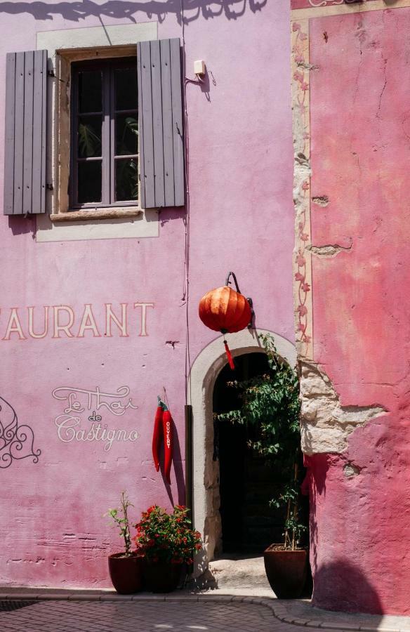 Village Castigno - Wine & Assignan
